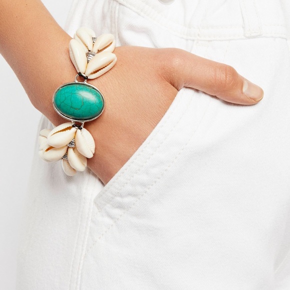 Free People By The Sea Shell Turquoise Bracelet - Picture 5 of 5